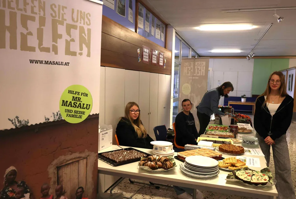 Kaffee und Kuchen für Tumaini