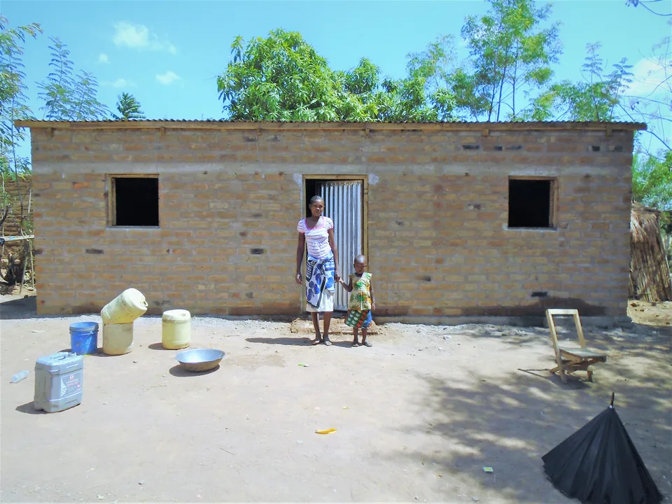 Neues Haus für Mama Hassan