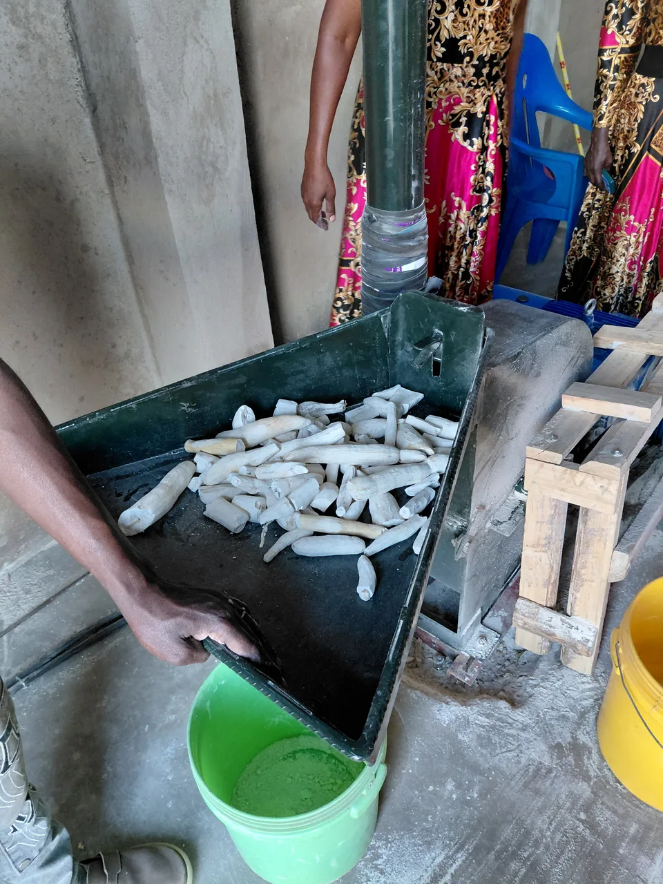 Eine Maismühle für Frauen in Tansania